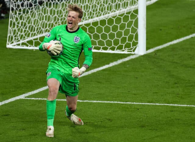 best goalkeepers in the world